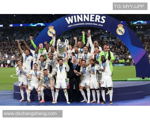 三兄弟足球明星的传奇故事与辉煌成就揭秘