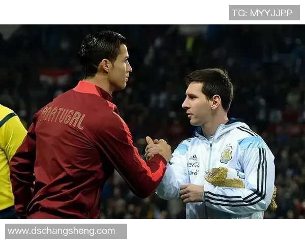 足球明星同框瞬间大汇集精彩合照分享与回顾